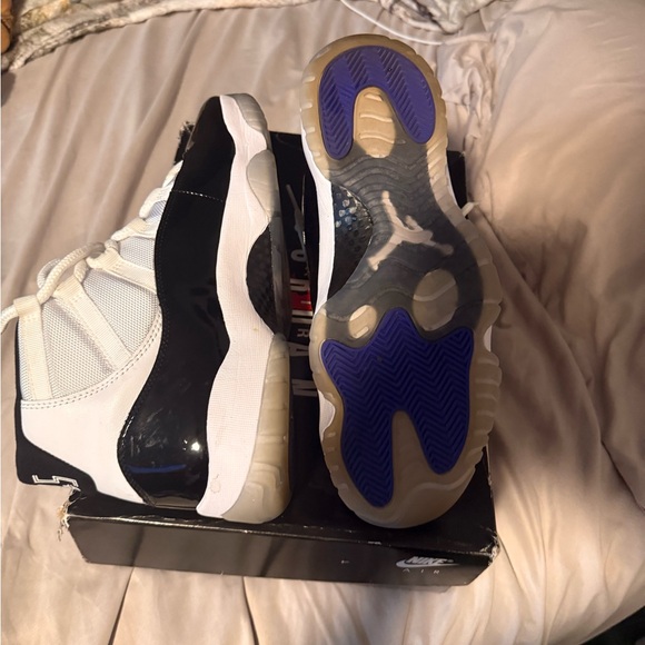 Men Black and White Sneakers